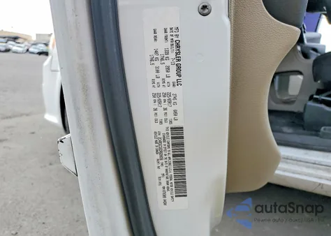 2013 Dodge Grand Caravan Sxt z USA, uszkodzony, nr VIN 2C4RDGCG6DR820656